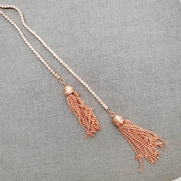 🎁Free w/Purchase🎁 Aldo 21" Rose Gold Tassel Necklace - Picture 1 of 5